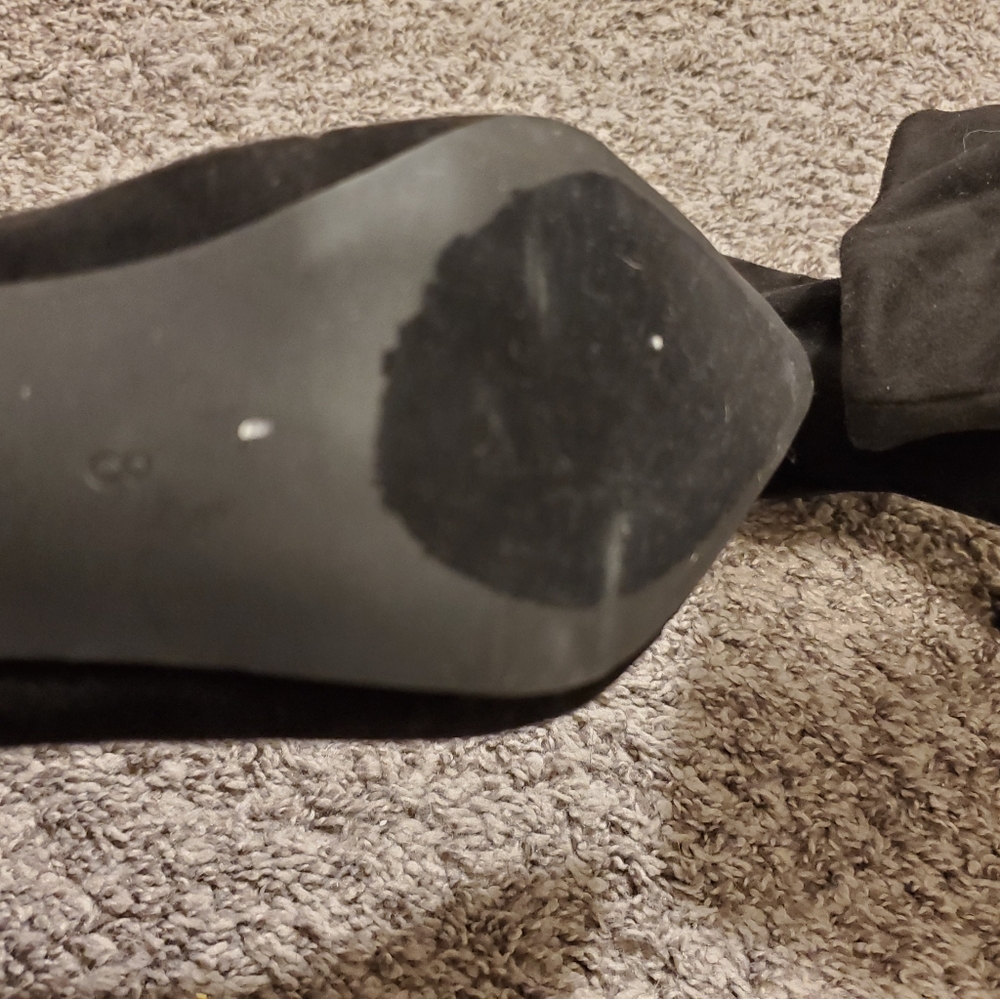 Shoe - Picture 3 of 3